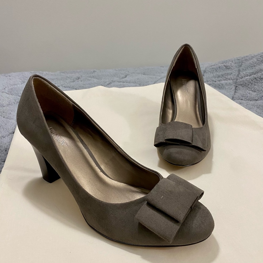 Expression shoes